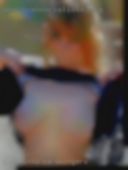 I am into laid-back and friendly CA swingers people.
