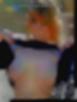 I'm a fuck in Fayetteville, NC stacked, mature woman aka pawg.