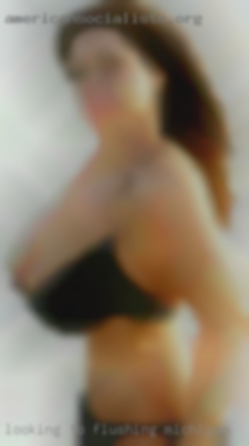 Looking to meet  in in Flushing, Michigan person.